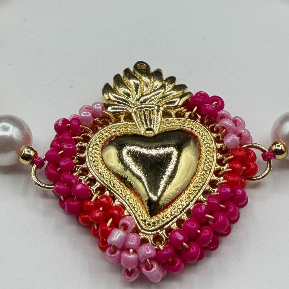 Sacred Heart Bracelet Pink Beaded Pearl Adjustable Gold Tone Valentine Boho